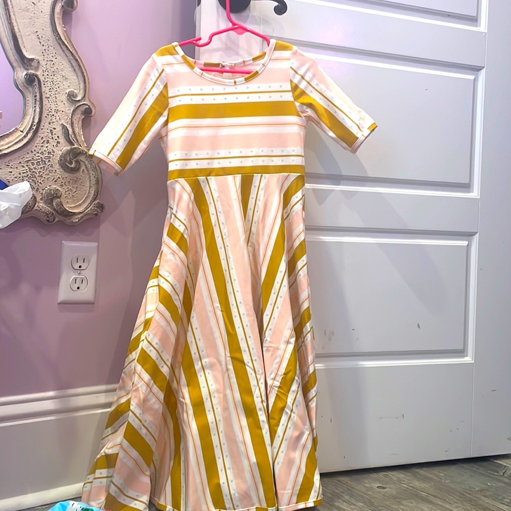 Sweet Honey Girls size 6 maxi dress